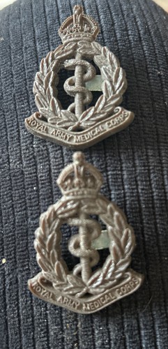 Ww2 plastic economy cap badge - economy,
